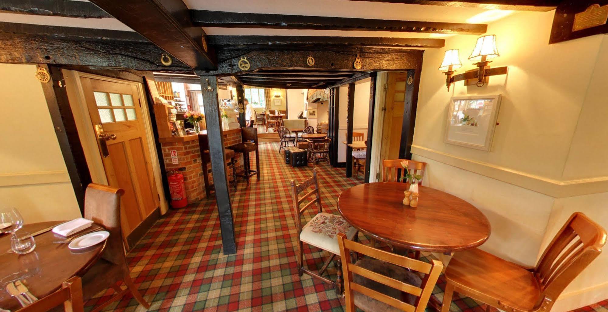 The Nags Head Hotel Great Missenden Esterno foto